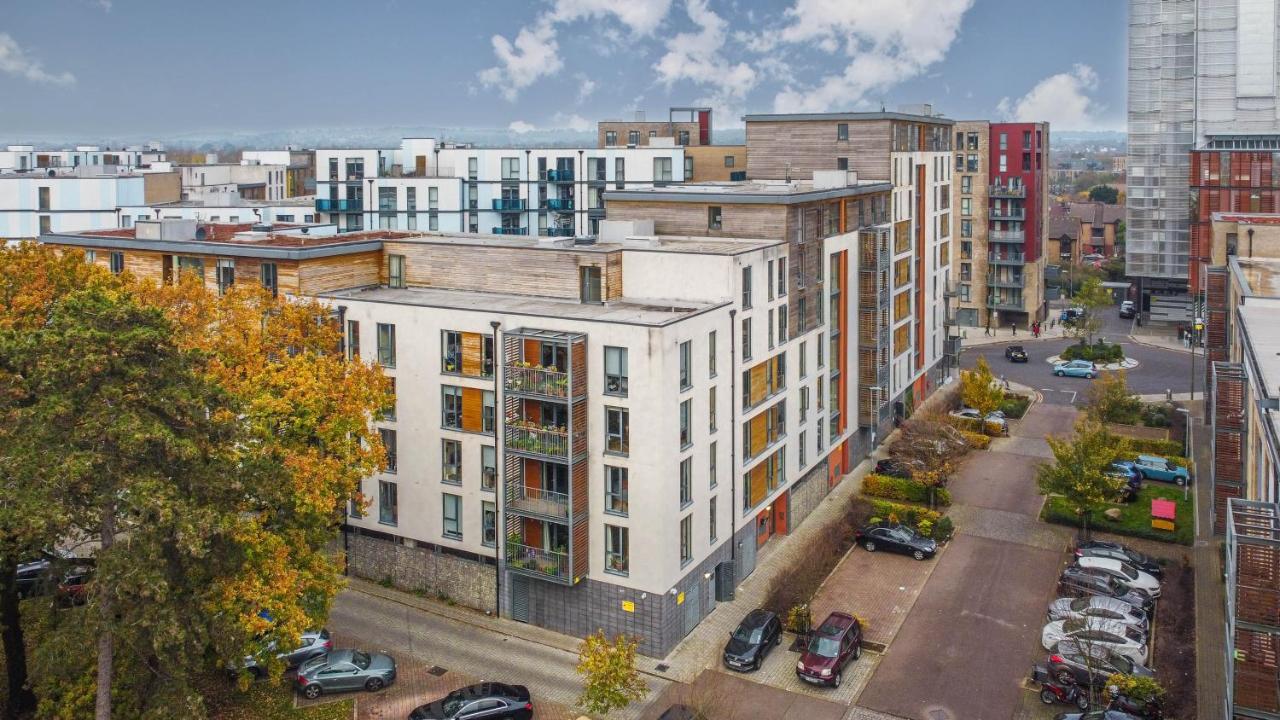 Spacious & Cosy, Netflix, Parking, Colindale Station Hendon Eksteriør billede