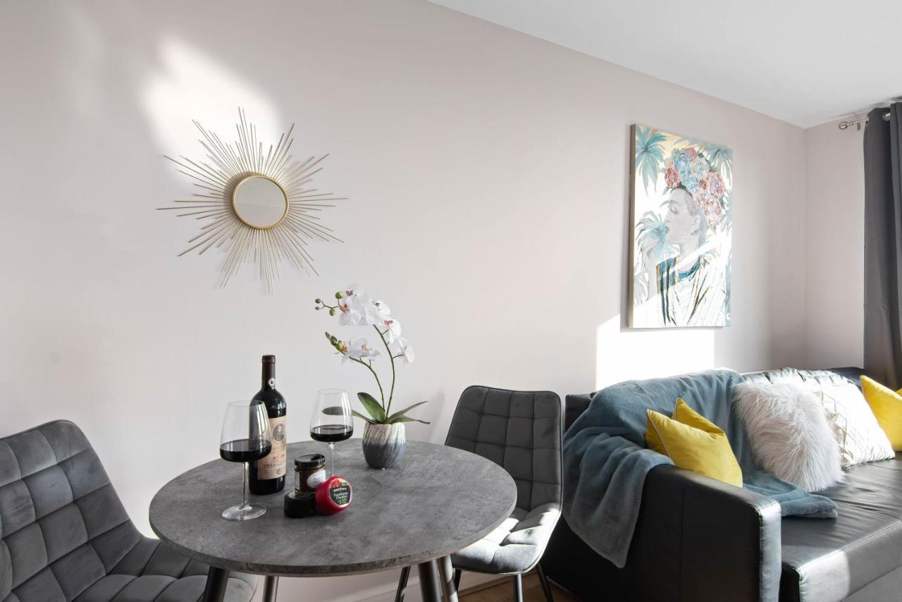 Spacious & Cosy, Netflix, Parking, Colindale Station Hendon Eksteriør billede